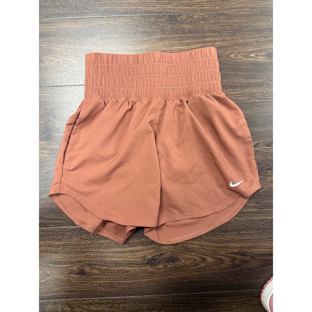 Nike Dri-FIT Women's XS High Rise Smocked Waist Running Shorts Rust